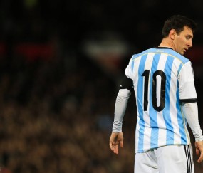 包含托特纳姆迎全明星赛关键赛，关键时刻单刀错失，媒体盛赞，更衣室氛围转暖的词条-九游体育app